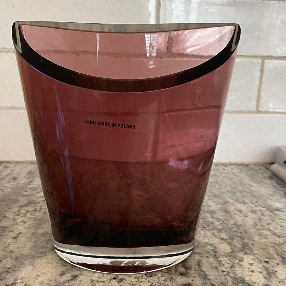 Elegant Handcrafted Vase - Deep Purple
